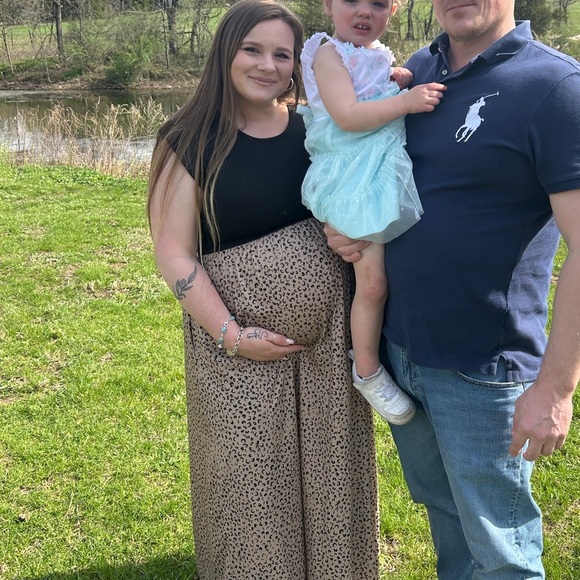 Elegant Leopard Print Maternity Dress - Picture 6 of 6